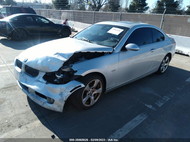 BMW 3 Series 328i 2008 WBAWV13598P120050 Image 2