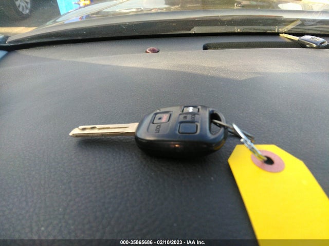 Lexus ES 300 2003 JTHBF30G330148202 Image 3