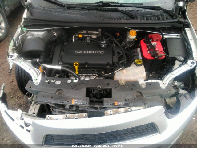 Chevrolet Sonic 2015 1G1JC6SG3F4203970 Image 12