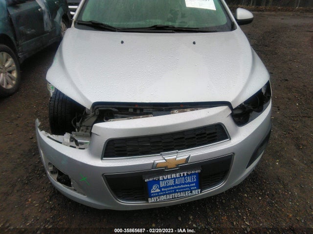 Chevrolet Sonic 2015 1G1JC6SG3F4203970 Image 8