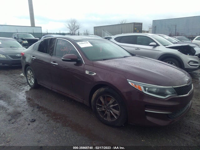 2018 Kia Optima, VIN: 5XXGT4L33JG189343