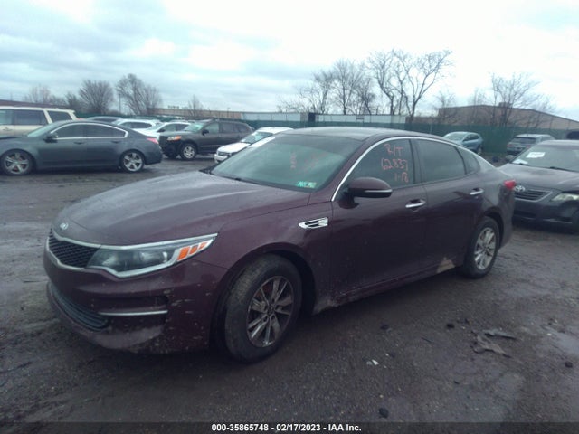 2018 Kia Optima, VIN: 5XXGT4L33JG189343