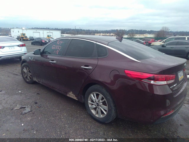 2018 Kia Optima, VIN: 5XXGT4L33JG189343