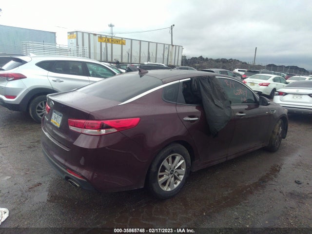 2018 Kia Optima, VIN: 5XXGT4L33JG189343