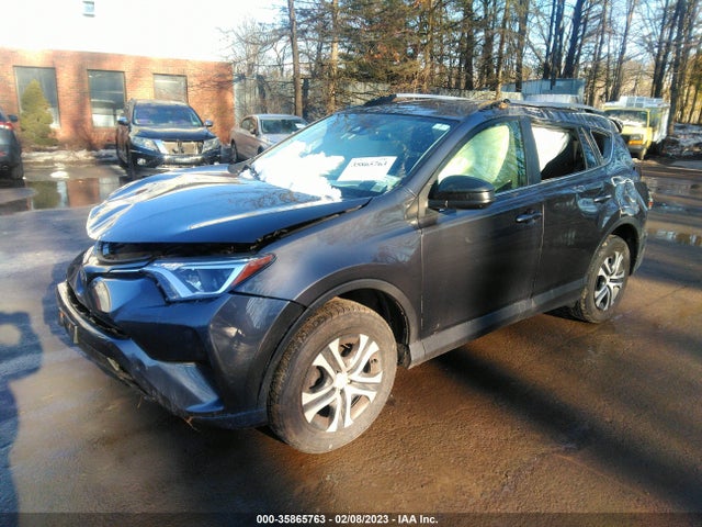 2017 Toyota RAV4, VIN: JTMBFREV0HJ120631