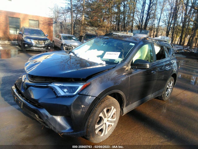 2017 Toyota RAV4, VIN: JTMBFREV0HJ120631