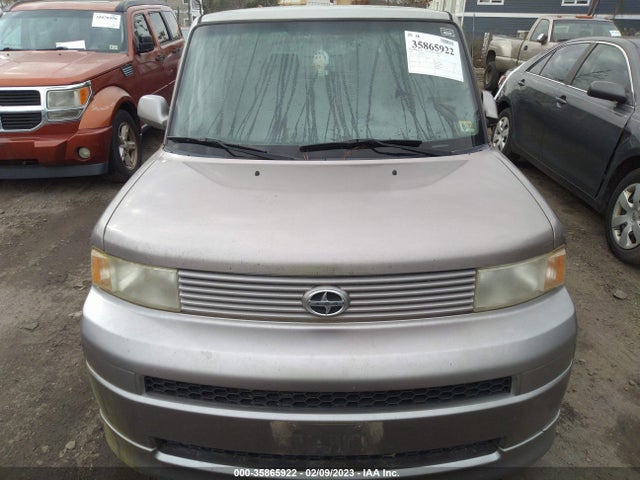2005 SCION XB VIN: JTLKT334450205557