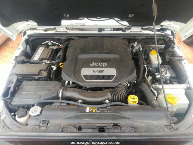 1C4HJWEG9JL899546 Jeep Wrangler Jk Unlimited Sahara