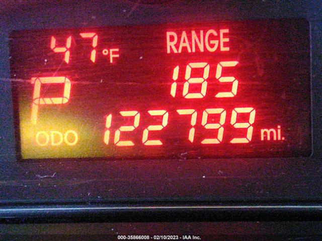 5XYKT3A63EG446889 KIA SORENTO LX