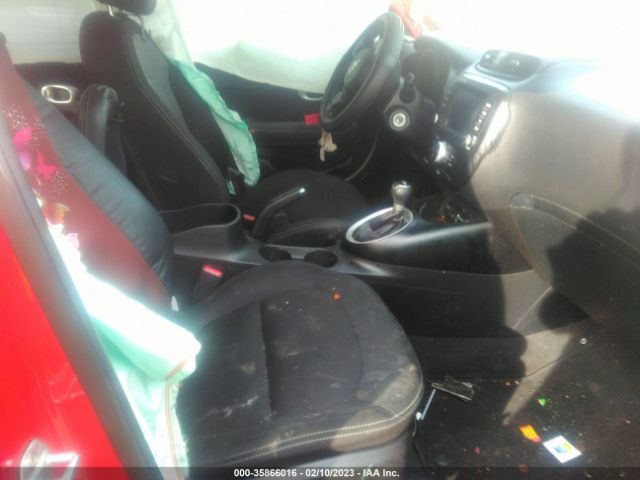 KNDJP3A55J7574498 KIA SOUL +