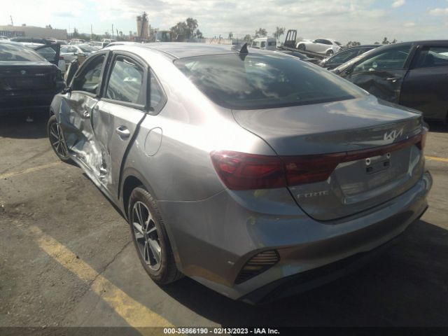 3KPF24AD9NE424689 KIA Forte Lxs