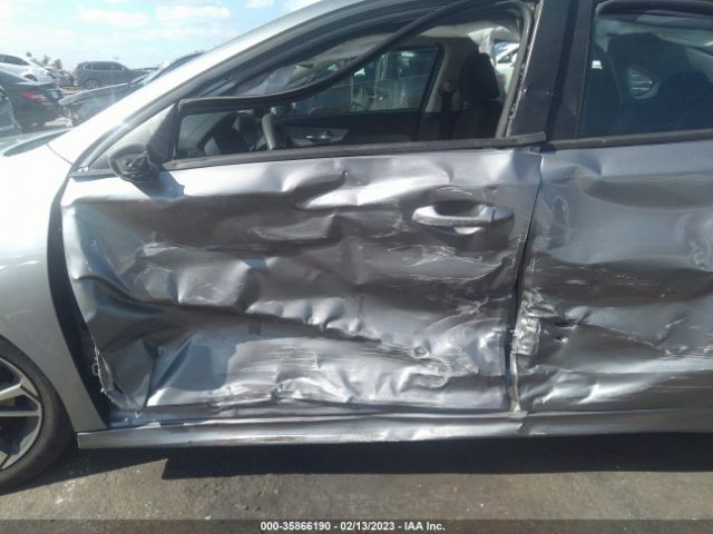 3KPF24AD9NE424689 KIA Forte Lxs
