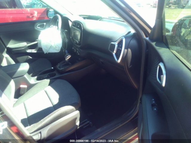 KNDJ63AU5L7104856 KIA Soul Gt-line