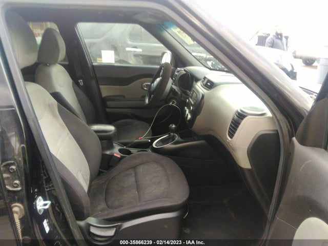 2016 Kia Soul, VIN: KNDJN2A22G7389856