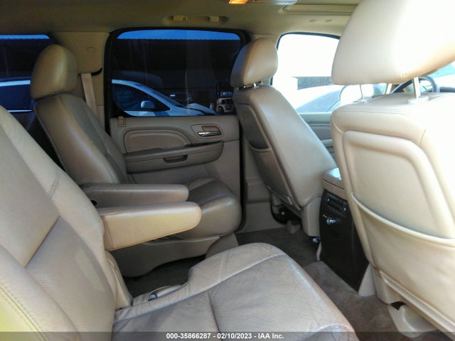 2011 Cadillac Escalade Esv Luxury მანქანა იყიდება აუქციონზე, vin: 1GYS3HEF6BR217878, აუქციონის ნომერი: 35866287