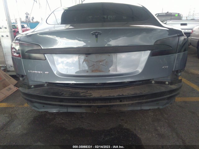 Tesla MODEL S 2013 5YJSA1CG2DFP07614 Image 8