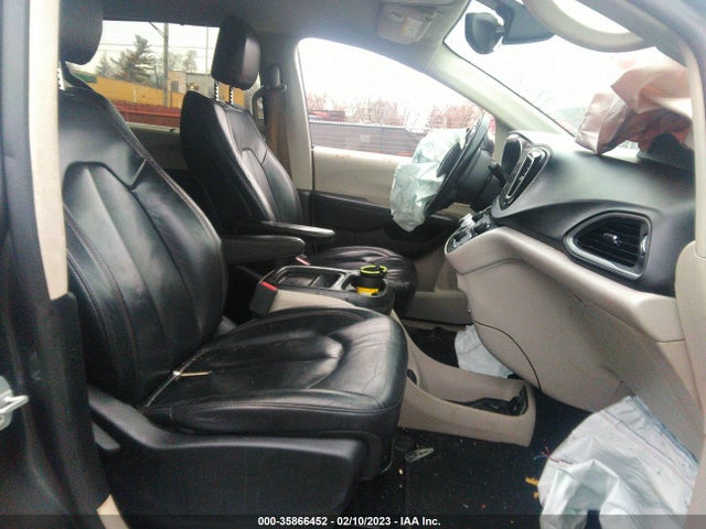 2C4RC1BG6HR764886 Chrysler Pacifica Touring-l