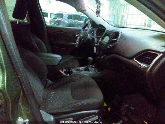 1C4PJMCB3KD261425 Jeep Cherokee Latitude
