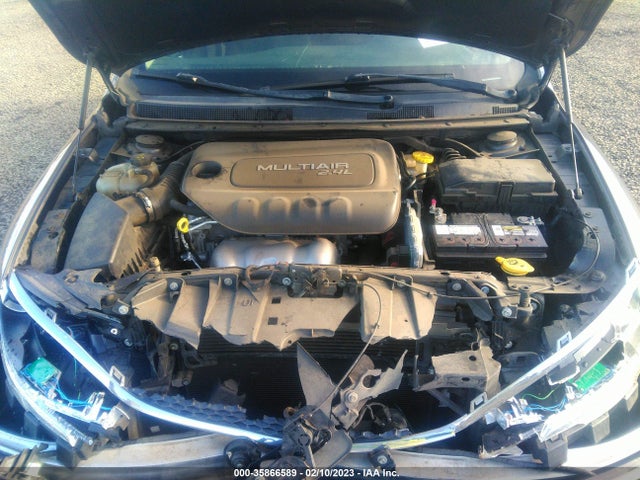 1C3CCCAB7GN116125 Chrysler 200 Limited