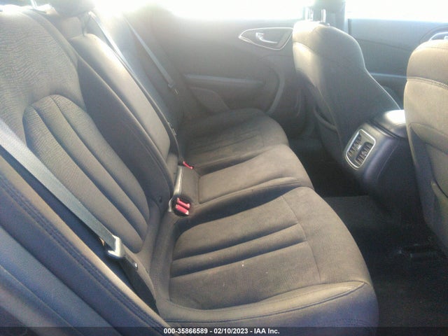 1C3CCCAB7GN116125 Chrysler 200 Limited