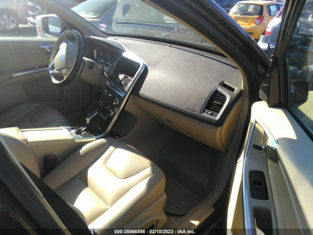 2015 Volvo XC60, VIN: YV4612RK7F2710899