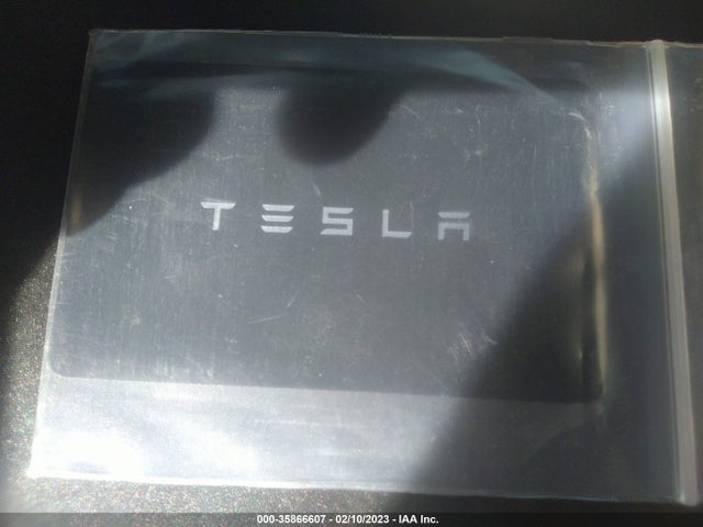 2023 Tesla Model X, VIN: 7SAXCDE56PF372216