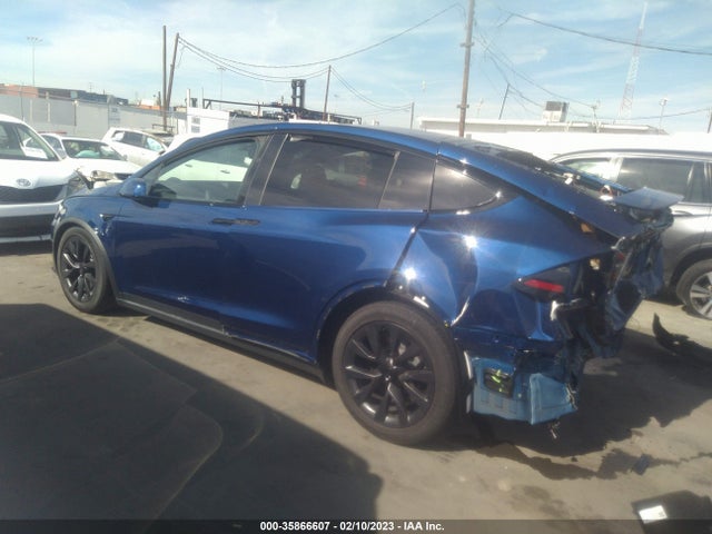 2023 Tesla Model X, VIN: 7SAXCDE56PF372216