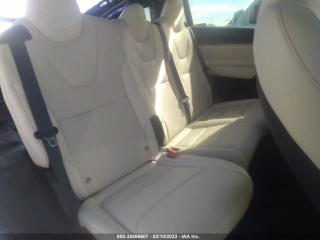 2023 Tesla Model X, VIN: 7SAXCDE56PF372216