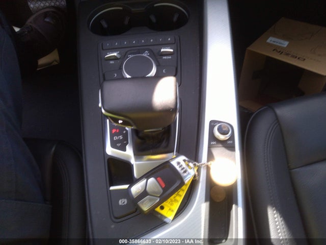WAUKMAF46JA073038 Audi A4 Premium/tech Premium