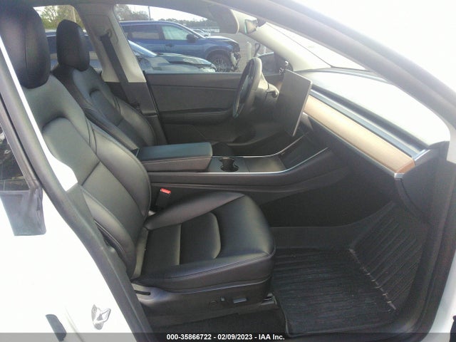 Tesla Model Y Long Range 2020 5YJYGDEE2LF038605 Image 5