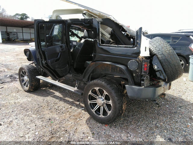 1C4BJWEG5EL285511 Jeep Wrangler Unlimited Altitude
