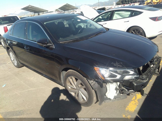 2018 Volkswagen Passat, VIN: 1VWBA7A35JC001312