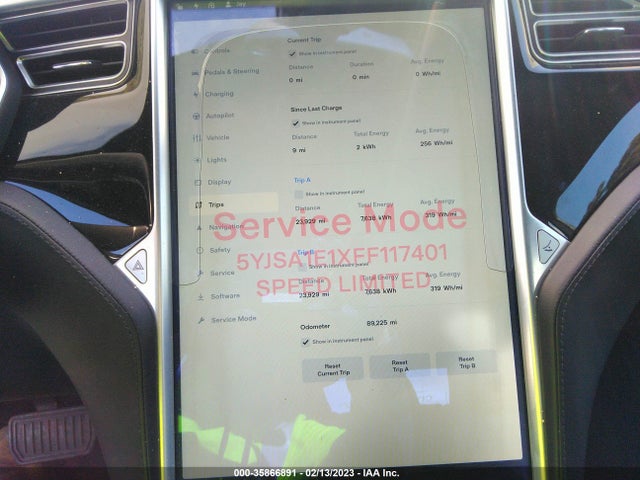 2015 Tesla Model S, VIN: 5YJSA1E1XFF117401