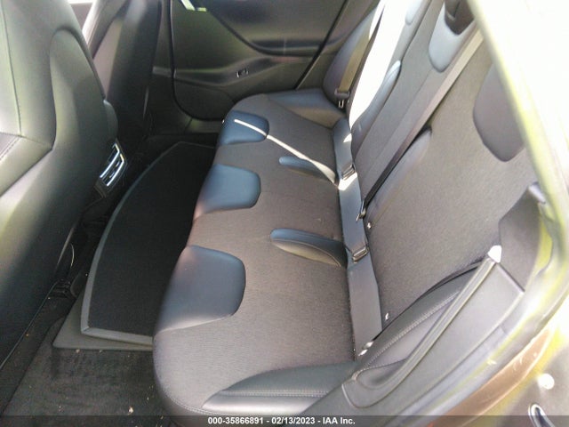 2015 Tesla Model S, VIN: 5YJSA1E1XFF117401