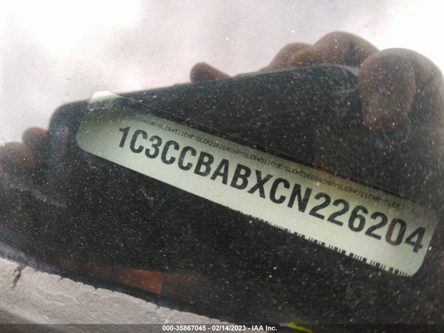 Chrysler 200 LX 2012 1C3CCBABXCN226204 Image 10