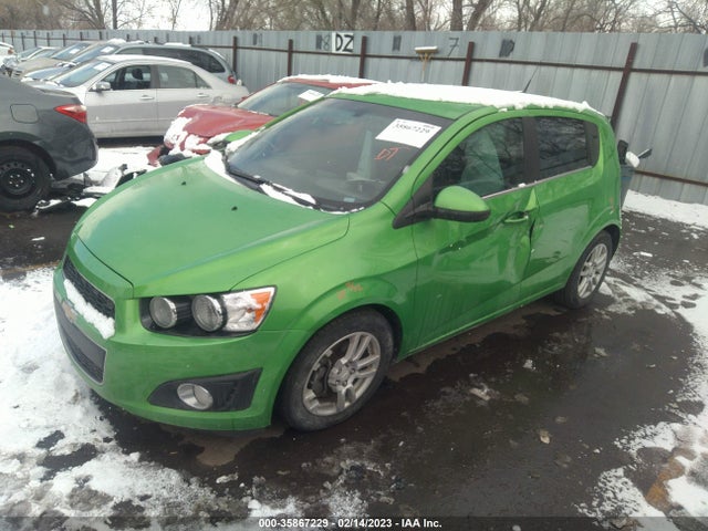Chevrolet SONIC LT 2014 1G1JC6SB2E4212906 Image 2