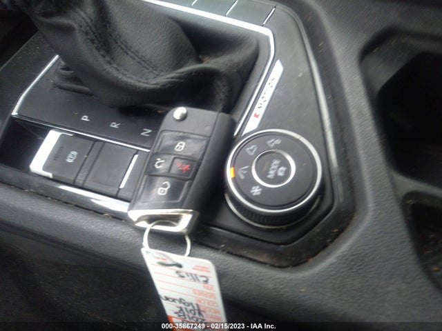 3VV2B7AX9JM018469 Volkswagen Tiguan Sel/se
