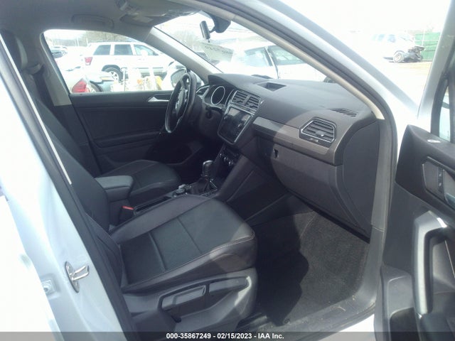 3VV2B7AX9JM018469 Volkswagen Tiguan Sel/se
