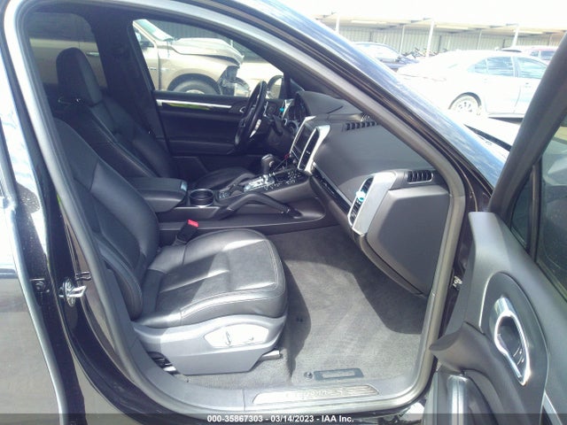2015 Porsche Cayenne, VIN: WP1AB2A24FLA56703