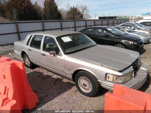 1992 1LNLM81W7NY757839 main image