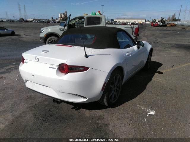 2021 Mazda MX-5 Miata, VIN: JM1NDAD7XM0455208