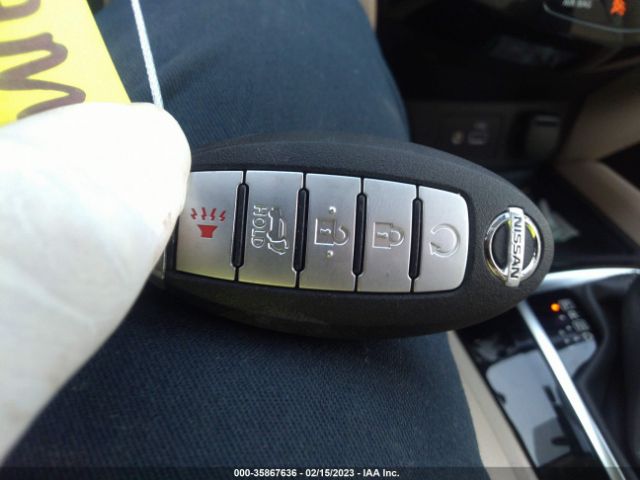 5N1AT2MT9KC721569 Nissan ROGUE SV
