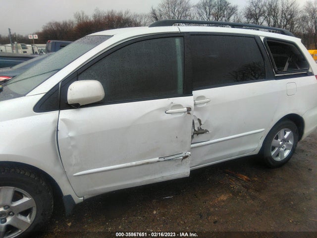 2004 TOYOTA SIENNA XLE VIN: 5TDZA22C64S047334