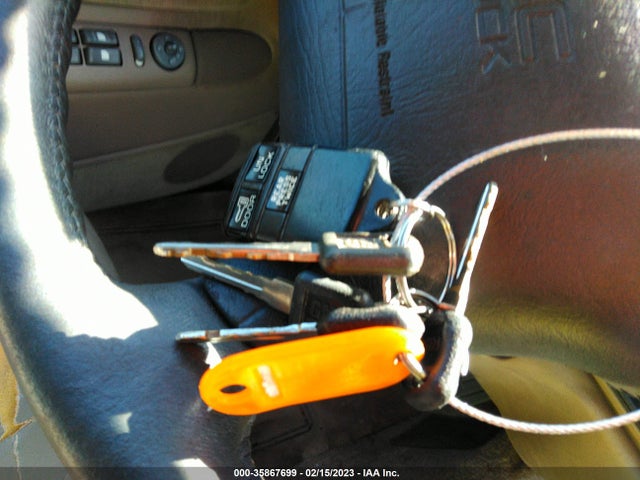 GMC Suburban 1996 1GKFK16R2TJ709354 Image 3