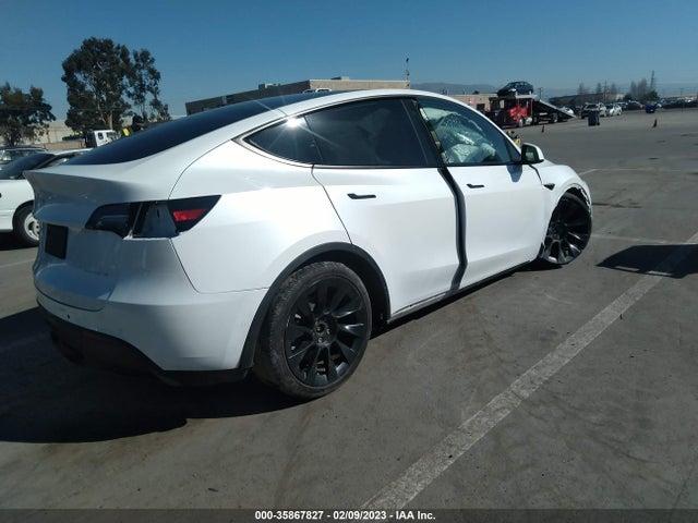 Tesla Model Y Long Range 2021 5YJYGAEEXMF159303 Image 4