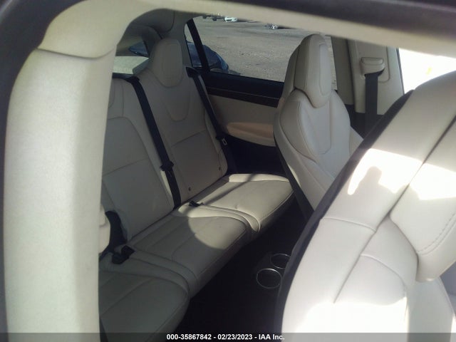 2018 Tesla Model X, VIN: 5YJXCAE23JF092200