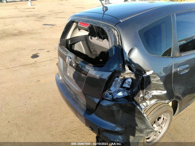2012 HONDA FIT VIN: JHMGE8H31CS004854