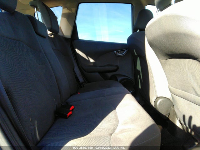 2012 HONDA FIT VIN: JHMGE8H31CS004854