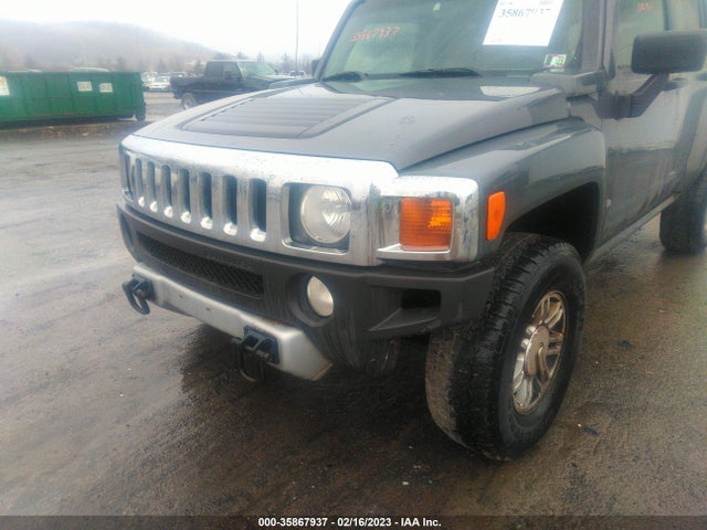 5GTEN13EX88150773 Hummer H3 SUV