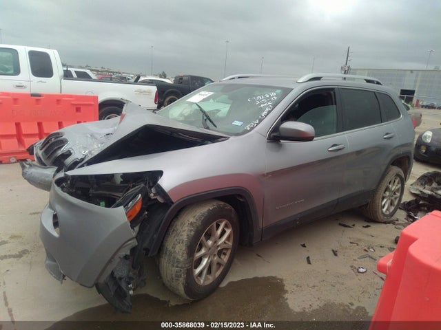 1C4PJLCB6HW508136 Jeep Cherokee Latitude